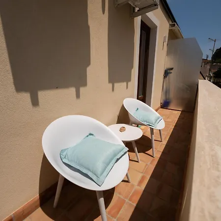 Maison Odile בית הארחה